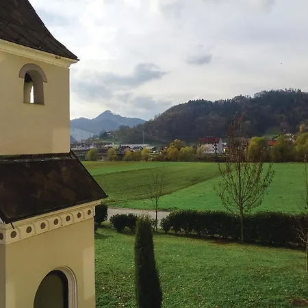 Lägenhet Stunning In With Wifi