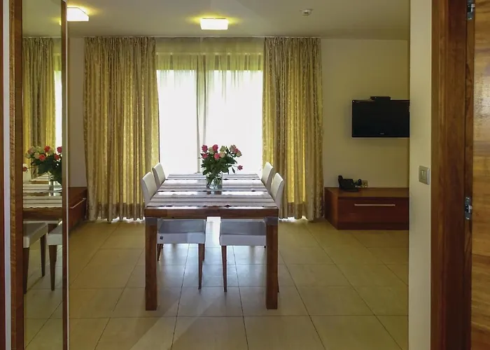 Stunning In With Wifi Apartman *